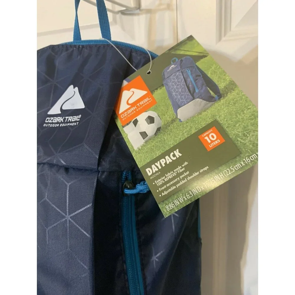 New Ozark Trail‎ Hiking Lightweight Day Pack 10L Backpack Blue NWT